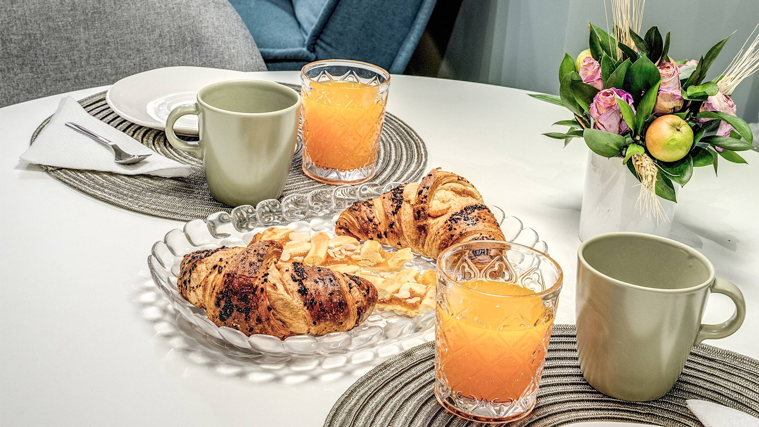 Daag-Corso-Roma-sfondo-colazione